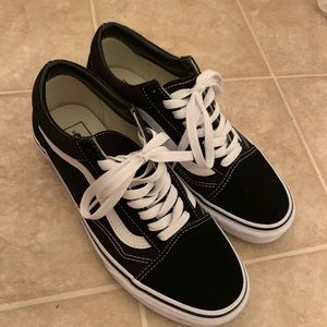 Black classic vans